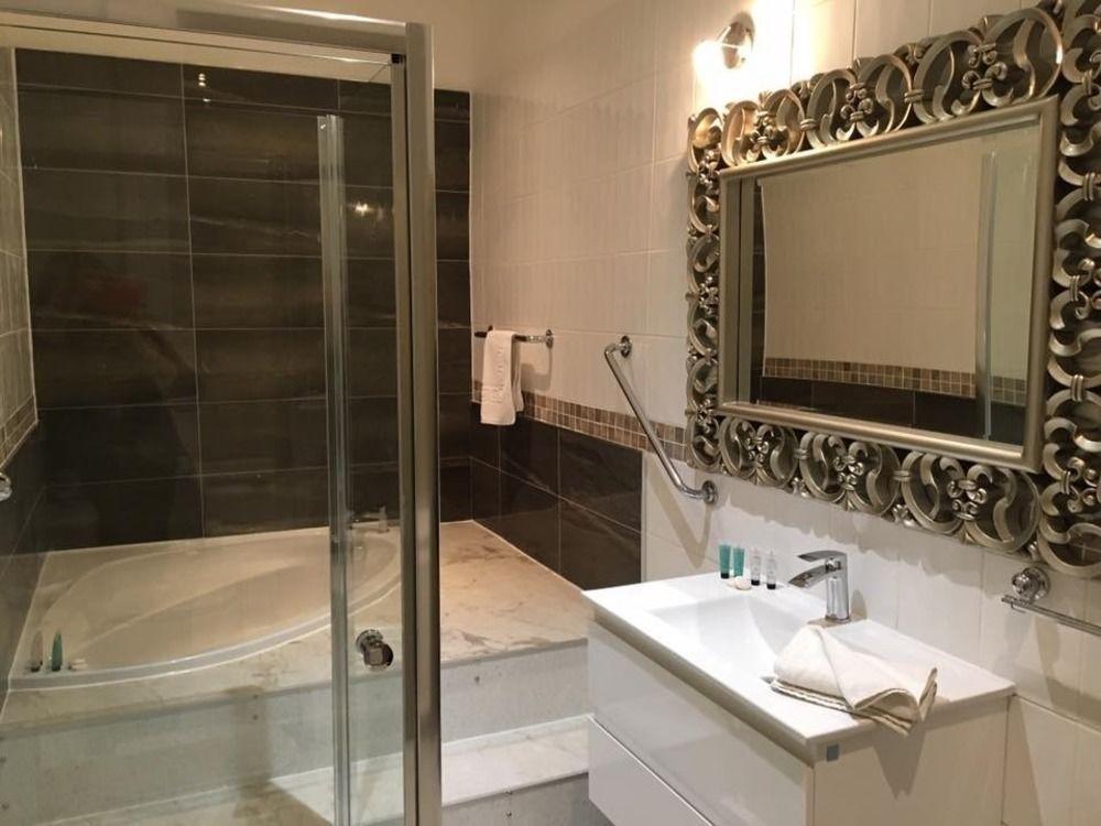 Leaside Luton (Bedfordshire)