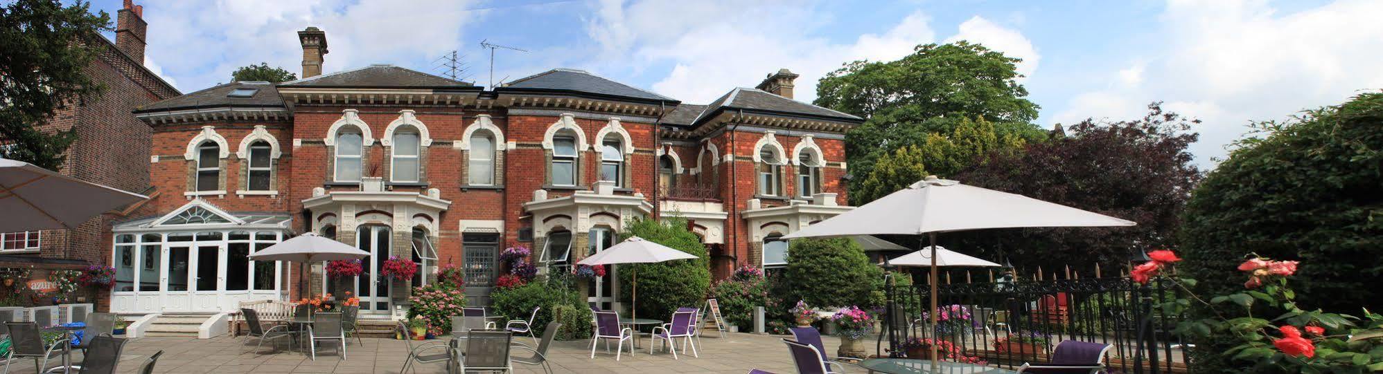 Leaside Hotel