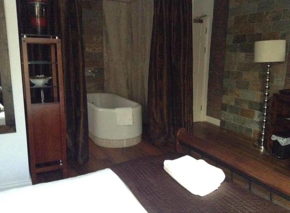 Leaside Hotel 3*