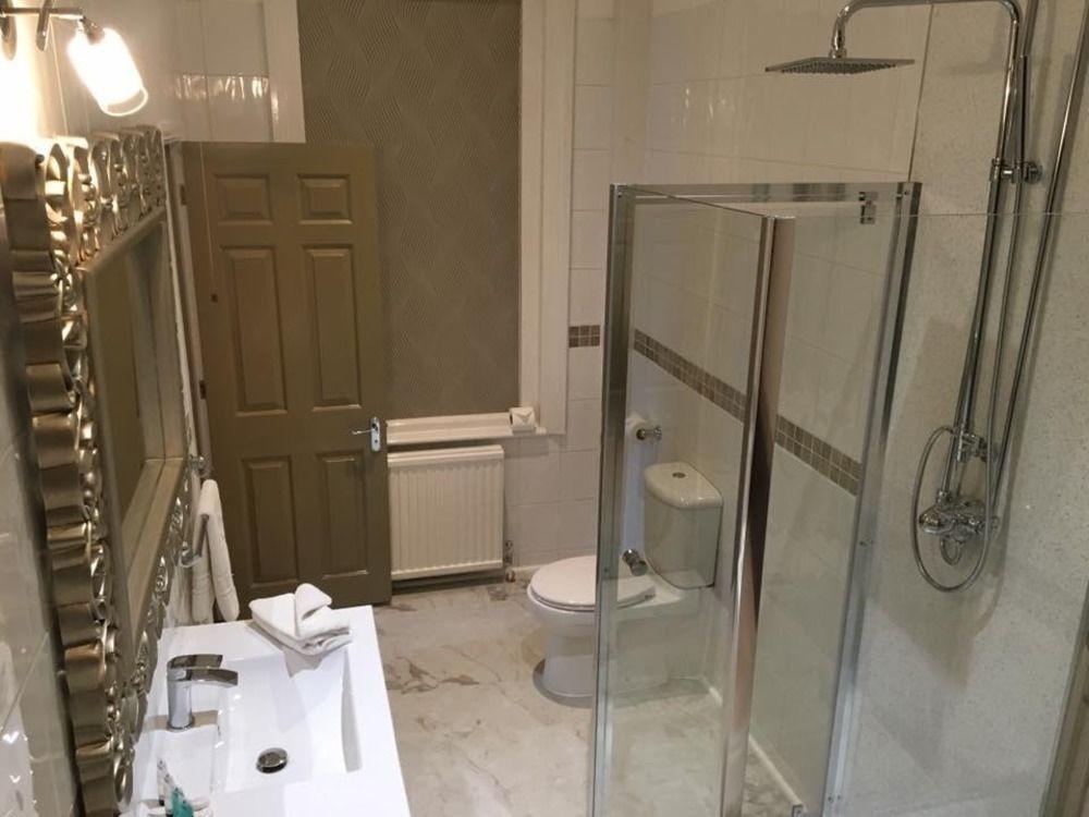 Leaside 3* Luton (Bedfordshire)
