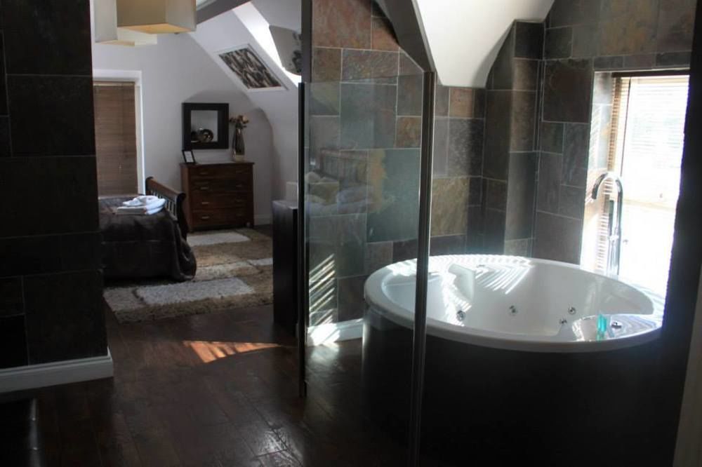 Leaside Hotel 3*