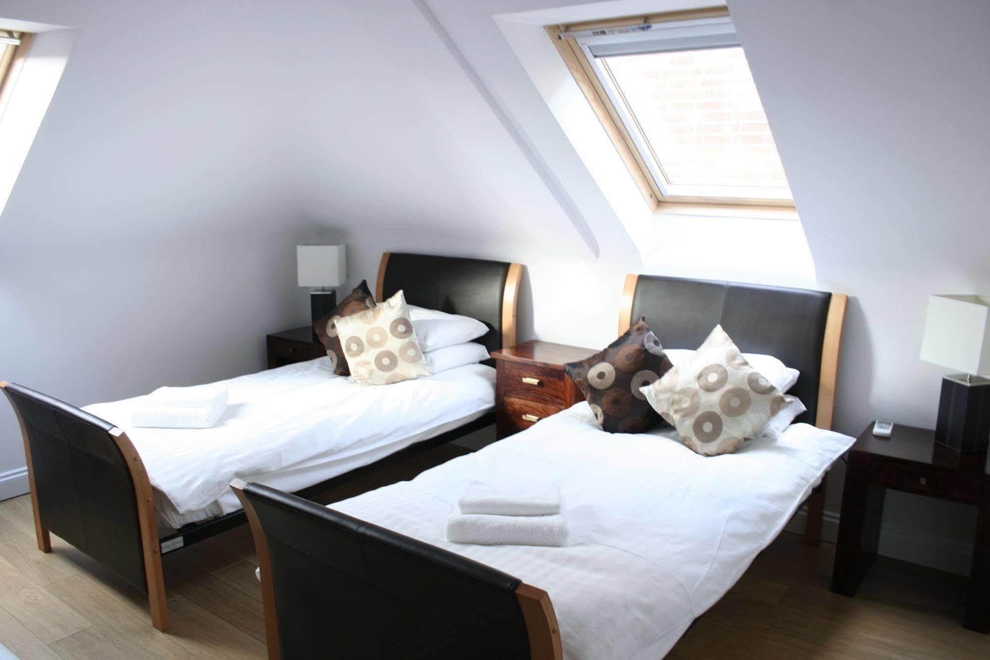 Leaside 3* Luton (Bedfordshire)